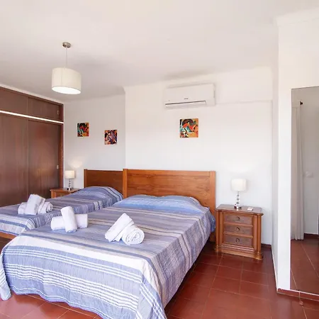 Luisa Gale Villa