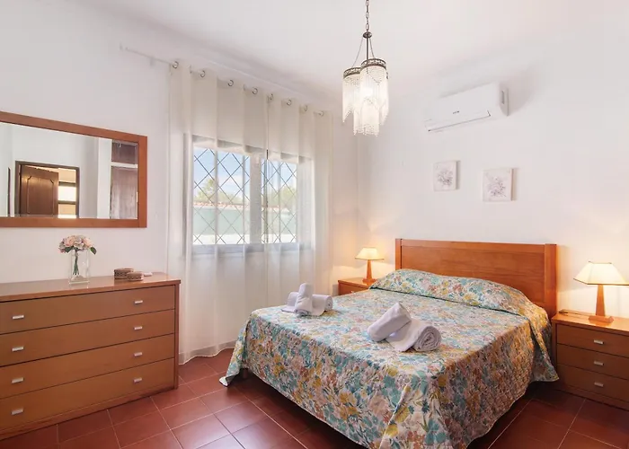 Luisa Gale 빌라 알부페이라