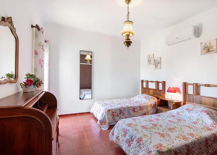 Luisa Gale * 알부페이라