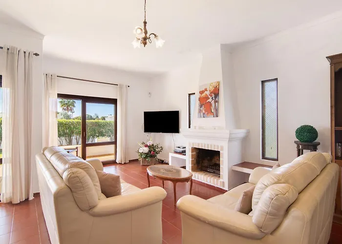 Luisa Gale * 알부페이라